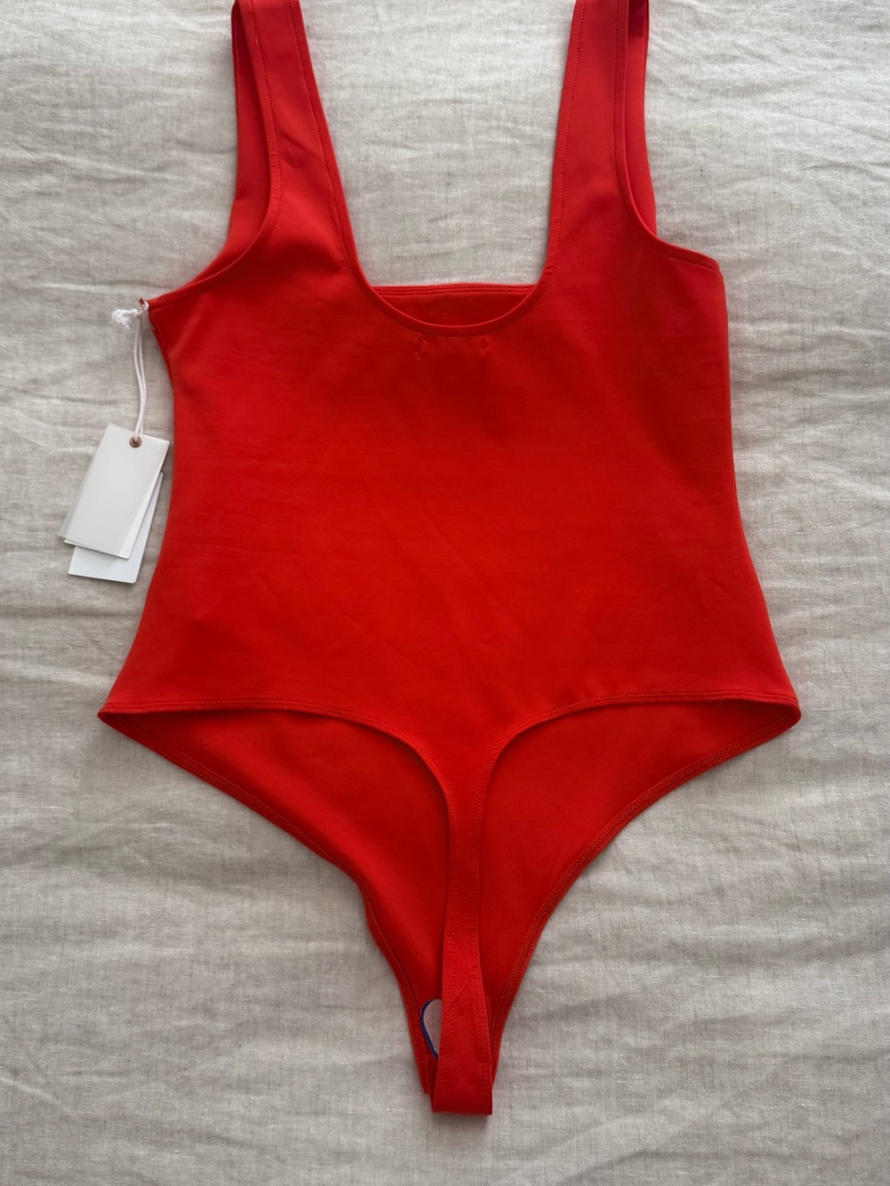 Good American Sculpting Modern Tank Bodysuit - Picture 2 of 5